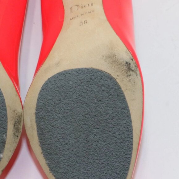 Christian Dior Neon Coral Patent Leather Lucite Heel Pumps EU 38 US 8 - Picture 14 of 16